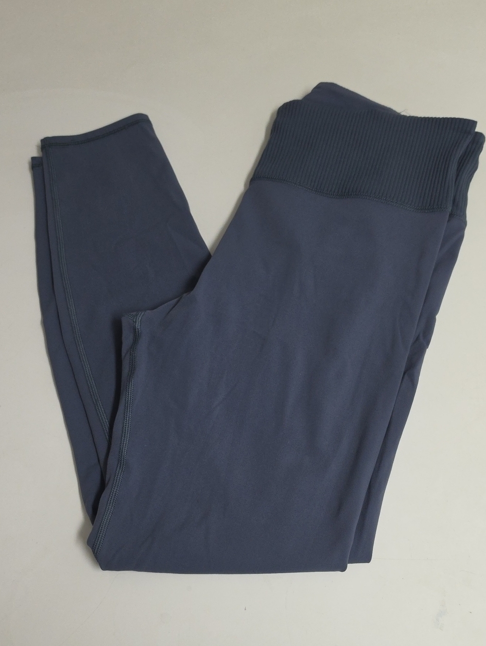 Vuori Inversion Rib Legging - Picture 2 of 12